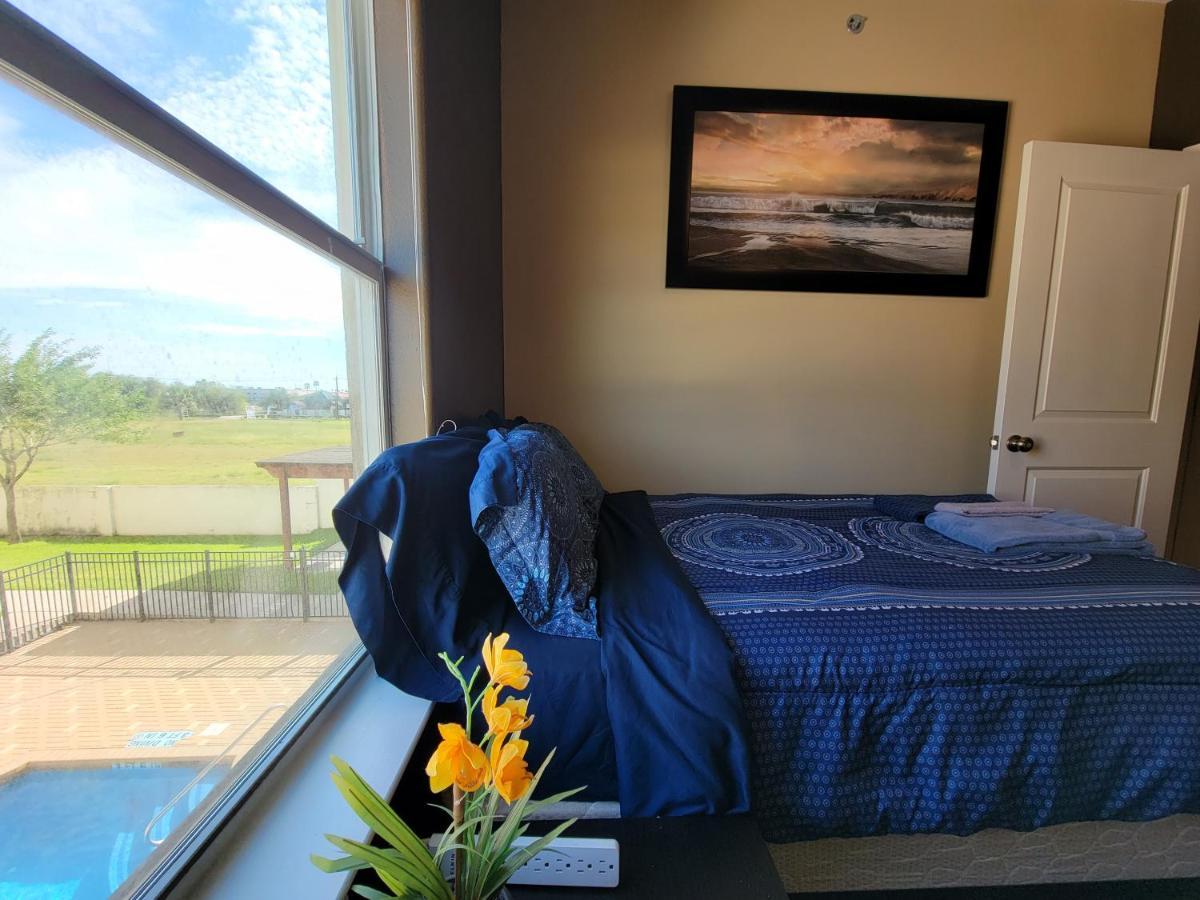 Modern, Private, Smart 4 Bedroom Condo In Desirable Location In Mcallen With Pool! Exterior foto